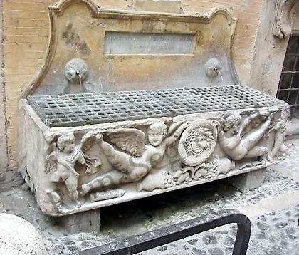 Stunning Pantheon דירה