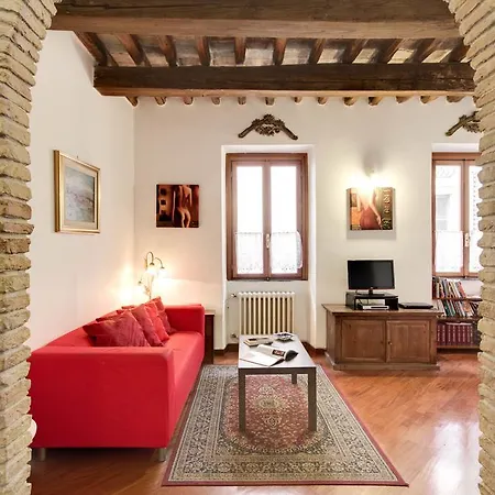 Stunning Pantheon Apartment *
