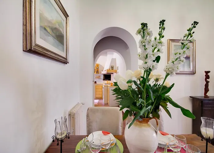 Stunning Pantheon Apartment *